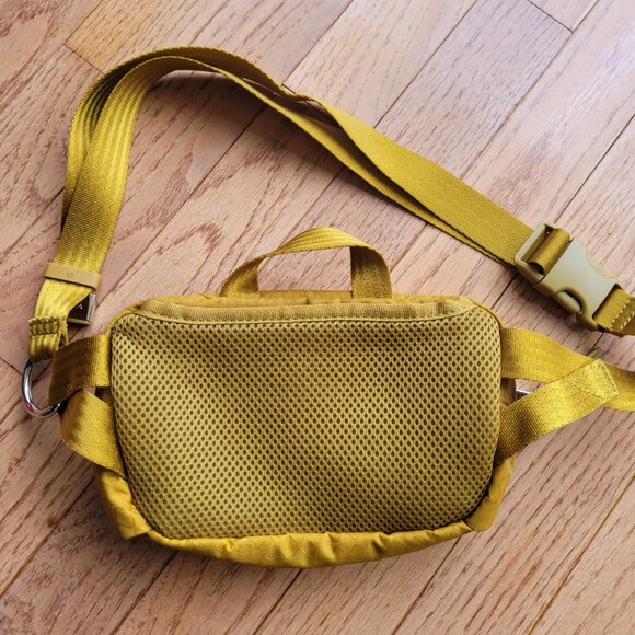 Athleta Excursion Crossbody Belt Bag Gold - Palo Verde - Picture 3 of 14